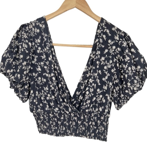 Pookie & Sebastian Ditzy Floral Navy White Bubble Puff Sleeve Crop‎ Top Blouse V - Picture 1 of 10